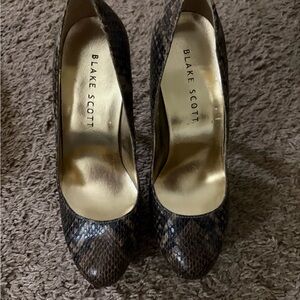 Blake Scott Women's Snakeskin Heels - Brown